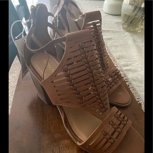 NWT Block Heeled Sandals